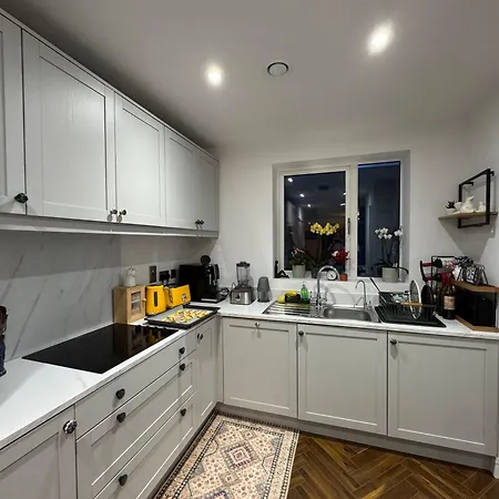 בית אירוח Cozy Double In A Quiet Estate Near Airport And Blanchardstown Tyrrelstown